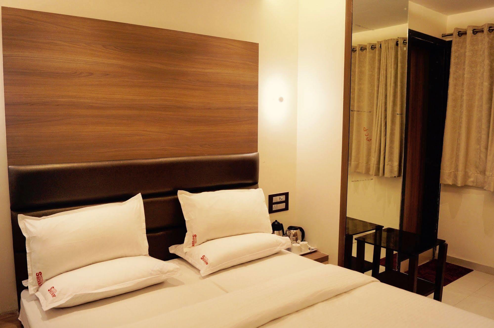 Hotel Shivam Pune Eksteriør bilde