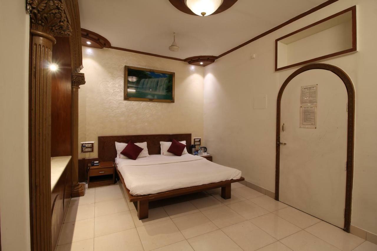 Hotel Shivam Pune Eksteriør bilde