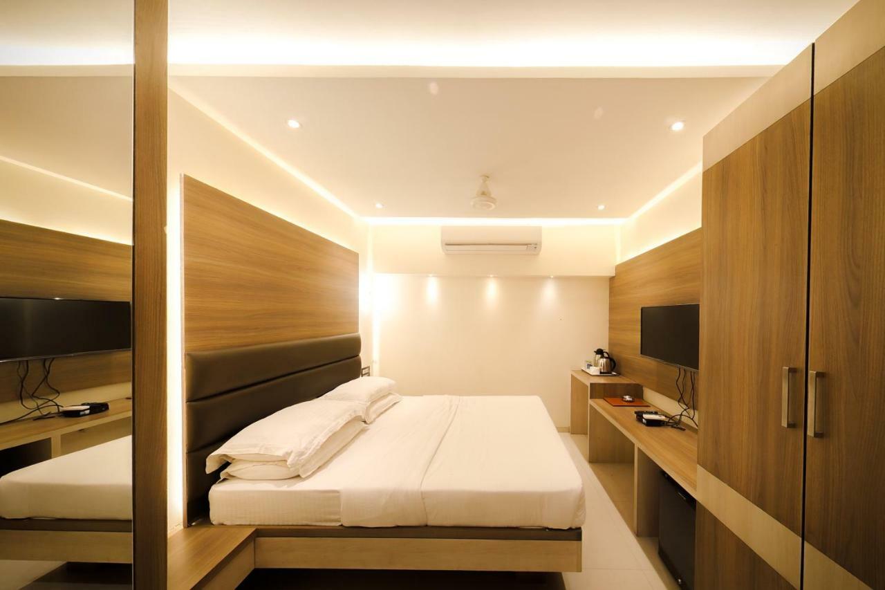 Hotel Shivam Pune Eksteriør bilde